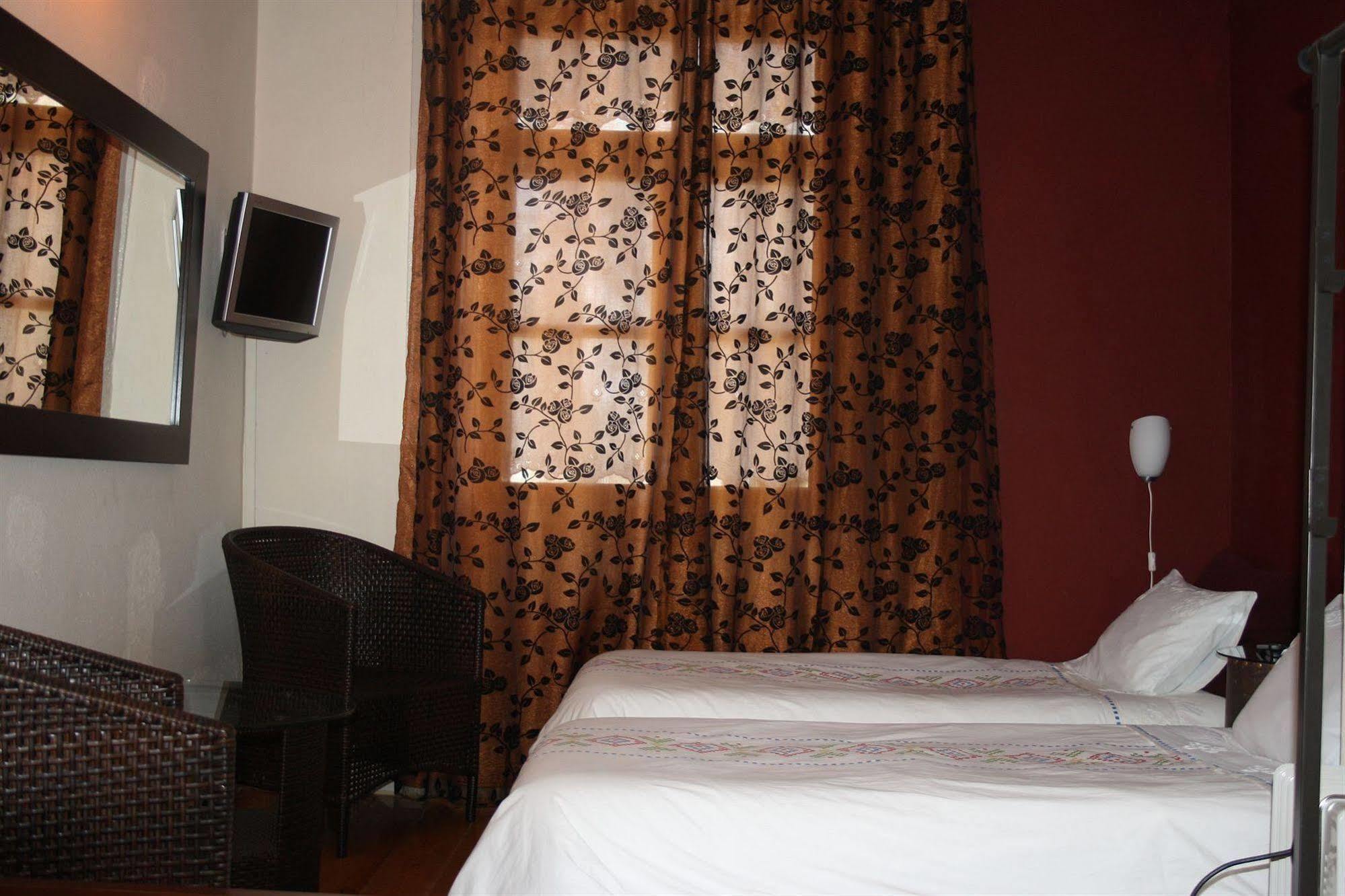 Residencia Pedra Antiga Hotel Porto Exterior photo